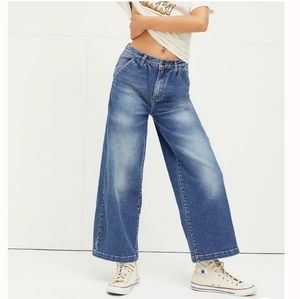 NWT Lee Cropped High Rise Wide Gathered leg jeans in Lawrence wash Size 29